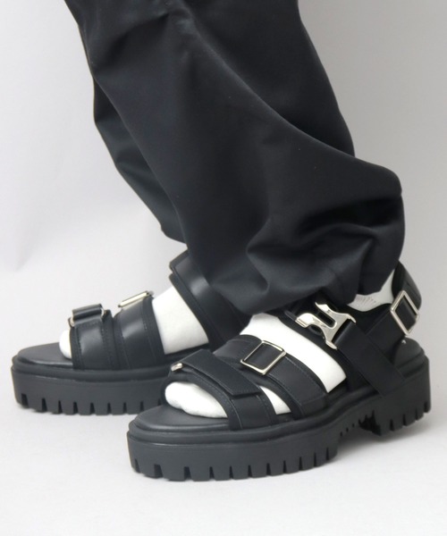 glabella（グラベラ）の「オリジナル厚底タンクソール メタルバックル 3連ベルト ストラップサンダル（サンダル・メンズ・ブラック・S/M/L）」の5枚目の写真