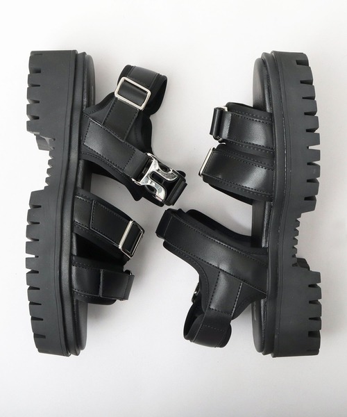 glabella（グラベラ）の「オリジナル厚底タンクソール メタルバックル 3連ベルト ストラップサンダル（サンダル・メンズ・ブラック・S/M/L）」の8枚目の写真