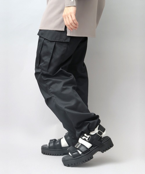 glabella（グラベラ）の「オリジナル厚底タンクソール メタルバックル 3連ベルト ストラップサンダル（サンダル・メンズ・ブラック・S/M/L）」の13枚目の写真