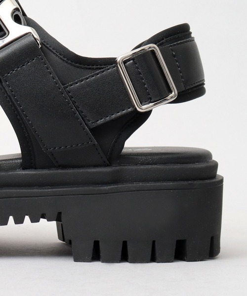 glabella（グラベラ）の「オリジナル厚底タンクソール メタルバックル 3連ベルト ストラップサンダル（サンダル・メンズ・ブラック・S/M/L）」の16枚目の写真