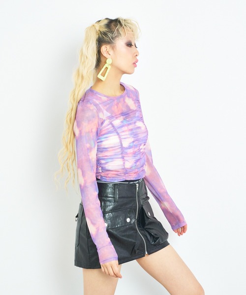 ANNA SUI NYC（アナ スイ エヌ ワイ シー）の「ANNA SUI NYC ギャザーシアートップス（Tシャツ/カットソー・レディース・イエロー/パープル・FREE）」の4枚目の写真