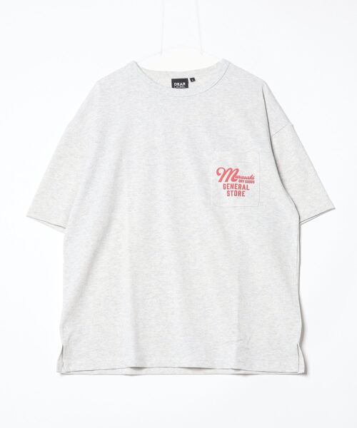 ムラサキスポーツ(ムラサキスポーツ)の「【ムラサキスポーツ限定】DEAR LAUREL/ディアローレル Tシャツ Graphic T-shirts "Murasaki Dry Goods General Store" D24S2101(Tシャツ/カットソー・メンズ・ホワイト/ブラック/グレー・M/L)」の3枚目の写真