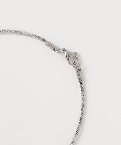 SILVER BULLET（シルバーバレット）の「『SBLT』ユニセックス 925シルバートップ プレートデザイン ネックレス（ネックレス・レディース・シルバー×ゴールド・FREE）」の2枚目の写真