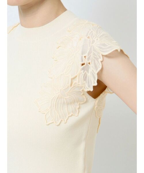 LAGUNAMOON（ラグナムーン）の「メッシュエンブロイダリーニットプルオーバー（ニット/セーター・レディース・ブルー/ブラック/アイボリー・FREE）」の10枚目の写真