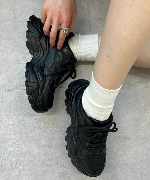 CIAOPANIC TYPY（チャオパニックティピー）の「【カルラク】ダッドスニーカー（スニーカー・レディース・ホワイト/ブラック・SMALL/LARGE/MEDIUM）」の2枚目の写真