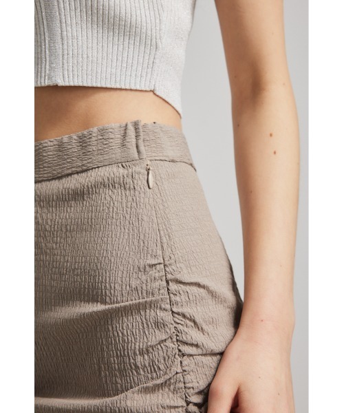 rienda(リエンダ)の「ギャザーマーメイドスカート 春服(スカート・レディース・ブラック/ホワイト/ベージュ・MEDIUM/SMALL)」の4枚目の写真