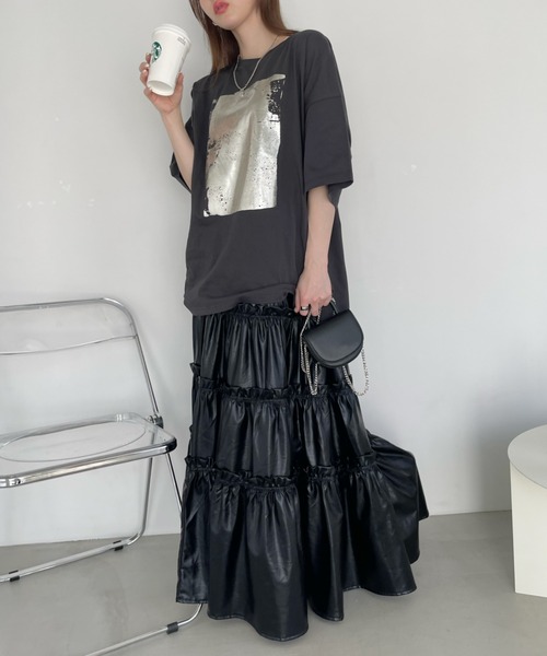 Ada.(エイダ)の「箔プリント ビッグTシャツ(Tシャツ/カットソー・レディース・ブラック/ホワイト・FREE)」の16枚目の写真