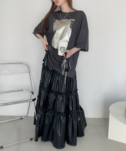 Ada.(エイダ)の「箔プリント ビッグTシャツ(Tシャツ/カットソー・レディース・ブラック/ホワイト・FREE)」の17枚目の写真