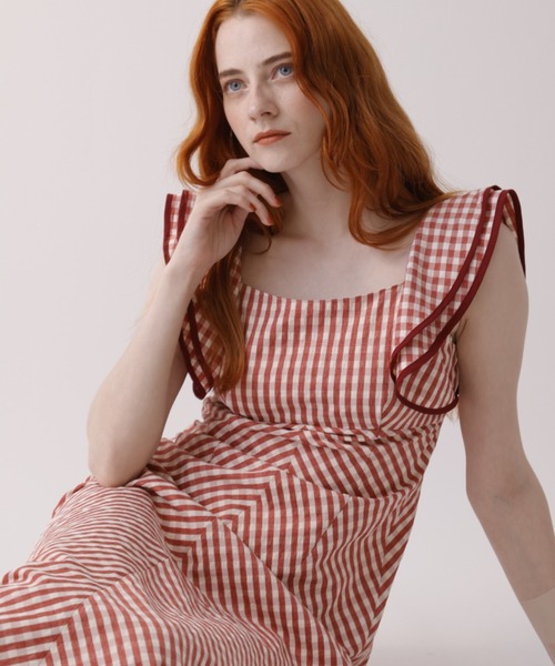 DEICY(デイシー)の「フリルショルダーワンピース(ワンピース・レディース・ブルー/ブラック/レッド・0/1)」の15枚目の写真