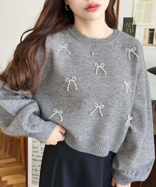 セール】パールリボンパーツ付きショート丈もちもちニットプルオーバー