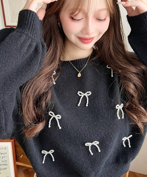 セール】パールリボンパーツ付きショート丈もちもちニットプルオーバー