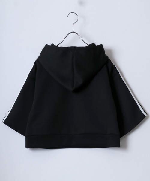 CECIL McBEE(セシルマクビー)の「CECIL McBEE(セシルマクビー)ワンポイントロゴ サイドライン半袖パーカー レディース/プルオーバートップス/フーディー(パーカー・レディース・ブラック/オフホワイト・L/M)」の4枚目の写真