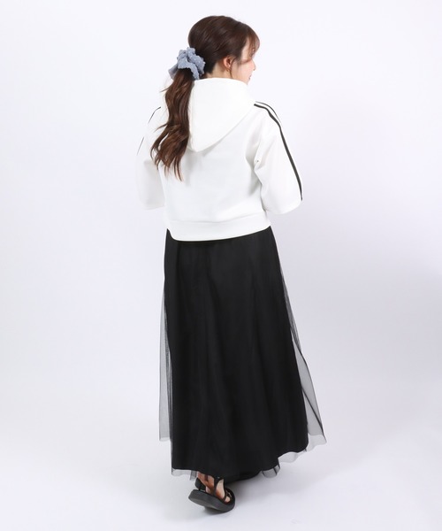 CECIL McBEE(セシルマクビー)の「CECIL McBEE(セシルマクビー)ワンポイントロゴ サイドライン半袖パーカー レディース/プルオーバートップス/フーディー(パーカー・レディース・ブラック/オフホワイト・L/M)」の19枚目の写真