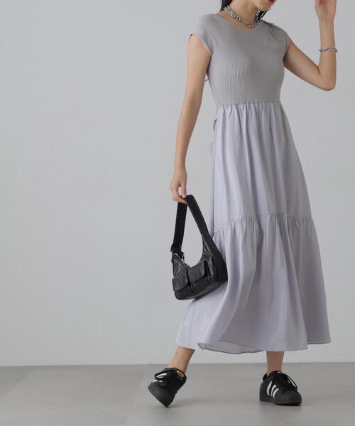 FREE'S MART（フリーズマート）の「ニットドッキングバックリボンワンピース（ワンピース・レディース・ホワイト/ブラック/ブルー・SMALL/MEDIUM）」の3枚目の写真