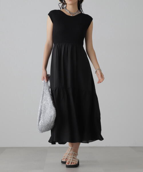 FREE'S MART（フリーズマート）の「ニットドッキングバックリボンワンピース（ワンピース・レディース・ホワイト/ブラック/ブルー・SMALL/MEDIUM）」の5枚目の写真