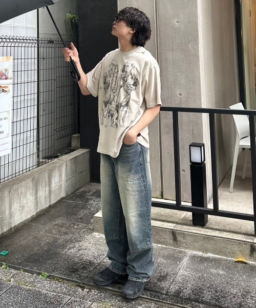 Chikashitsu +(チカシツプラス)の「ストリートファッション Chikashitsu + チカシツプラス dog graphic damage t-shirt 犬ロゴ ドッグTシャツ ダメージTシャツ プリントTシャツ グラフィックTシャツ 半袖トップス 半袖Tシャツ オーバーサイズ 韓国ファッション 韓国ストリート(Tシャツ/カットソー・メンズ・ベージュ/レッド・ONE SIZE)」の12枚目の写真