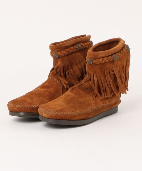 Minnetonka（ミネトンカ）の「《MINNETONKA》ハイ トップ バック ジッパー ブーツ HI TOP BACK ZIP BOOTS（ブーツ・レディース・ダークブラウン/ブラック/ライトブラウン/ブラウン/グレー・US5.5/US6/US5）」の4枚目の写真