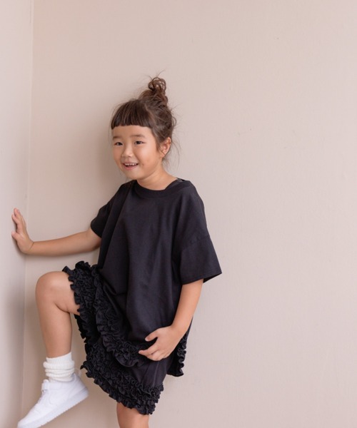 LOWRYS FARM（ローリーズファーム）の「スソフリルショートパンツ　 134959（その他パンツ・キッズ・グリーン/チャコールグレー/ブラック・150cm/140cm/130cm/120cm/110cm）」の16枚目の写真