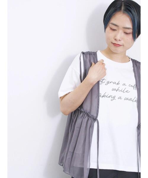 Samansa Mos2 blue（サマンサモスモスブルー）の「光沢シアーベスト（シャツ/ブラウス・レディース・チャコールグレー/ブラック/キナリ・F）」の8枚目の写真