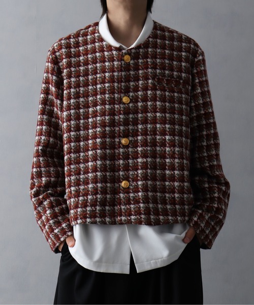 ノーカラーゴールドボタンショート丈ツイードジャケット（ノーカラー