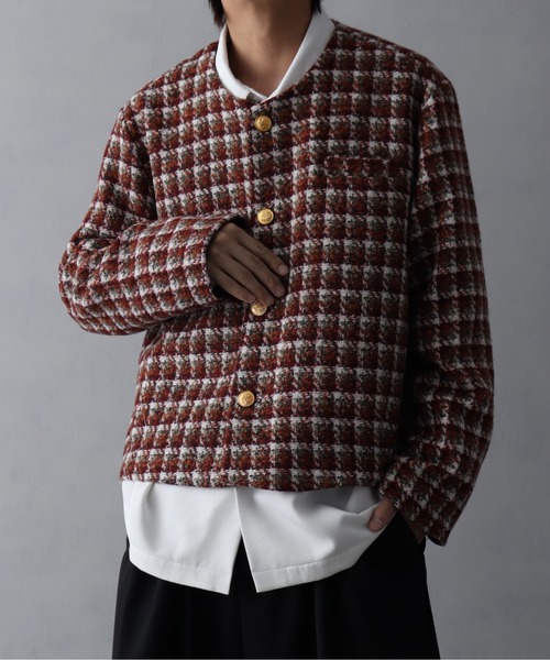 ノーカラーゴールドボタンショート丈ツイードジャケット（ノーカラー