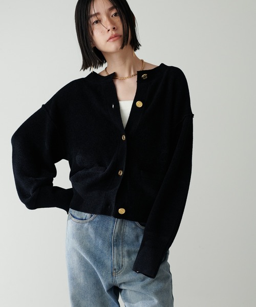 LARUTA(ラルータ)の「【LARUTA】モチフワミニフェザーニットショートカーディガン(カーディガン/ボレロ・レディース・レッド/アイボリー/グレイッシュベージュ/ブラック・FREE)」の14枚目の写真