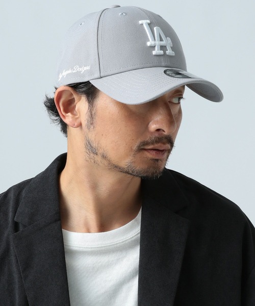 BAYFLOW(ベイフロー)の「【NEW ERA(ニューエラ)】9FORTY別注サイドロゴCAP(キャップ・メンズ・ネイビー/ブラウン/グレー・FREE)」の4枚目の写真