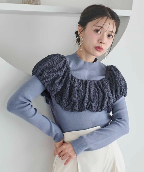 NOELA(ノエラ)の「ふくれジャガードドッキングニット(ニット/セーター・レディース・ブラック/オフホワイト/ブルー・フリー)」の1枚目の写真