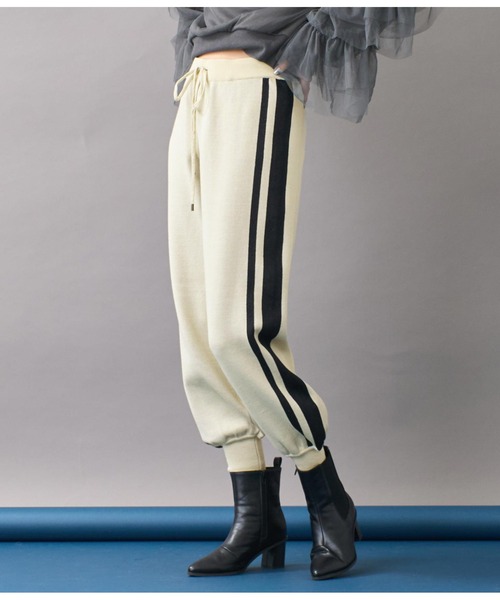 Settimissimo（セッティミッシモ）の「サイドラインリラックスジョガーパンツ（その他パンツ・レディース・アイボリー/ブラック・FREE）」の5枚目の写真