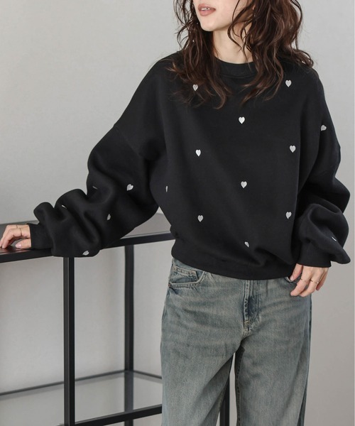 SUGAR BISKET（シュガービスケット）の「裏起毛ハート刺繍スウェット（ベスト・レディース・ブラック/チャコール/ホワイト/グレー・フリー）」の10枚目の写真