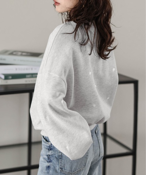 SUGAR BISKET（シュガービスケット）の「裏起毛ハート刺繍スウェット（ベスト・レディース・ブラック/チャコール/ホワイト/グレー・フリー）」の13枚目の写真