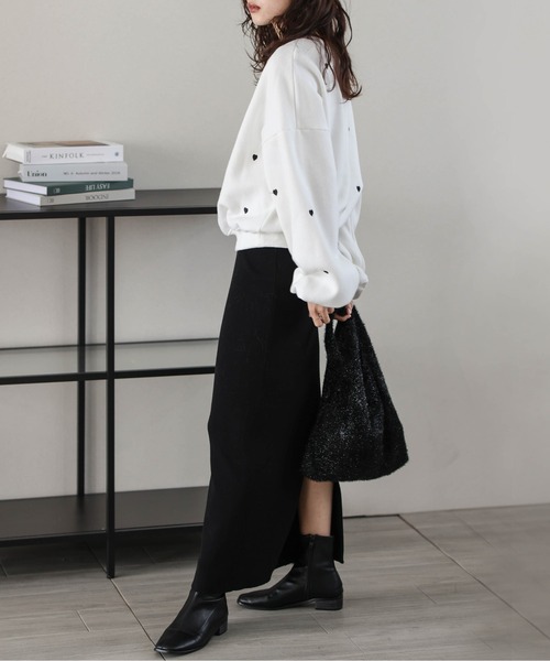 SUGAR BISKET（シュガービスケット）の「裏起毛ハート刺繍スウェット（ベスト・レディース・ブラック/チャコール/ホワイト/グレー・フリー）」の8枚目の写真