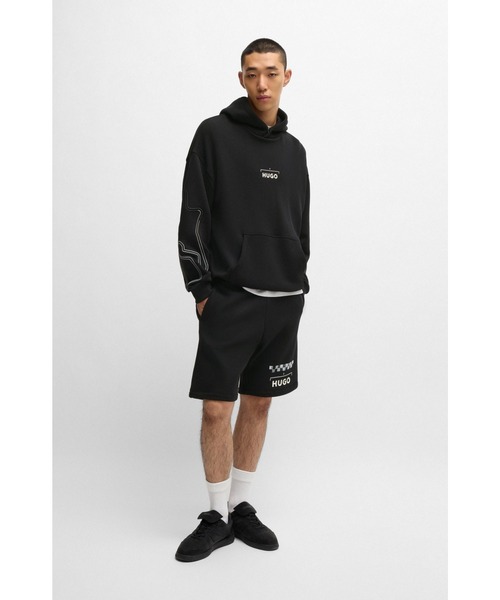 HUGO（ヒューゴ）の「レーシングプリント コットンブレンド フーディ（パーカー・メンズ・ブラック・S/M/L/XL/XS）」の4枚目の写真