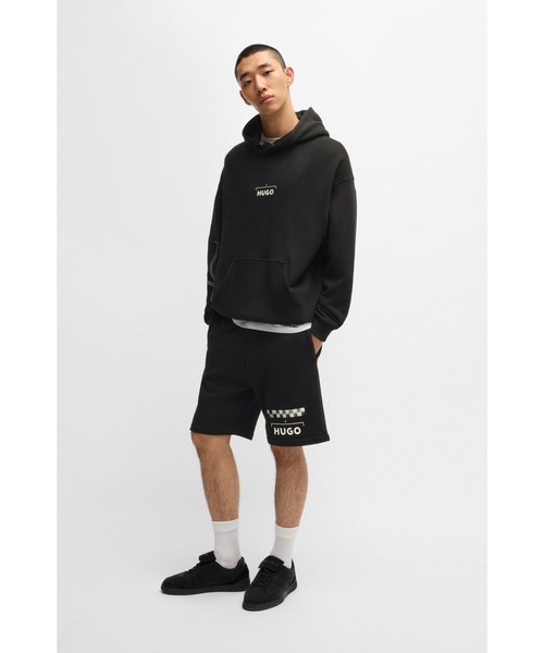 HUGO（ヒューゴ）の「レーシングプリント コットンブレンド フーディ（パーカー・メンズ・ブラック・S/M/L/XL/XS）」の5枚目の写真