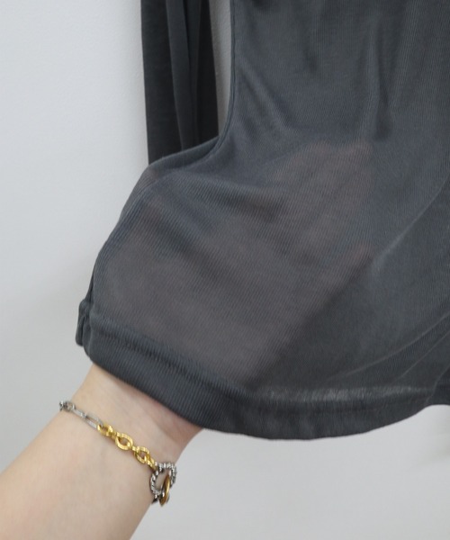 Reurie'(レウリィ)の「【HIT ITEM!】Uネックシアーカットソー 長袖 クルーネック 透け感 インナー シンプル カジュアル レディライク 韓国 Y2K チャコール グレー ピンク ホワイト 白(Tシャツ/カットソー・レディース・ピンク/ホワイト/グレー/チャコールグレー/ブラック/ブルー/ミント・FREE)」の21枚目の写真