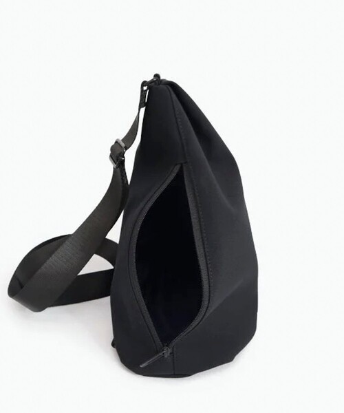 【Un coeur/アンクール】Triangle Shoulder TOROⅡ ショルダーバッグ（ショルダーバッグ）｜Un coeur（アンクール）