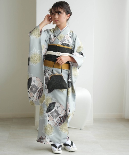 utatane(ウタタネ)の「振袖セット ハーフ成人式10歳用 ひよこ商店(着物・キッズ・ベージュ系2/グリーン系2/グレー系1/ホワイト系4/ベージュ系4/ベージュ系5/ベージュ系6/ベージュ系1/グリーン系1/ベージュ系3/グリーン系3/ホワイト系1/ホワイト系2/レッド系1/ホワイト系3/レッド系2・140cm)」の13枚目の写真