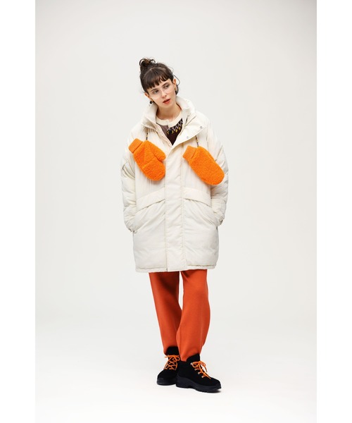 niko and...（ニコアンド）の「オリジナルフェイクファーボアストラップ付きミトン（手袋・レディース・ピンク/モカ/オレンジ/グリーン/アイボリー・FREE）」の19枚目の写真