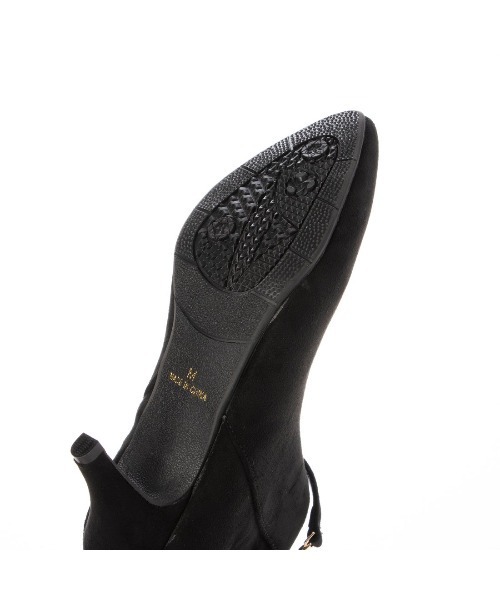 Elvis Luce（エルビスルーチェ）の「ElvisLuce(エルビスルーチェ)6.5cmヒールパールベルト2WYポインテッドトゥショート（ブーツ・レディース・ベージュ/ブラック系その他/ブラック・M/L/S/LL）」の4枚目の写真