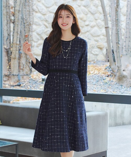 Tiaclasse（ティアクラッセ）の「配色ツイードワンピース（ワンピース・レディース・オフホワイト/ブラック/ベージュ/ブラック系その他/ネイビー・S/M/L）」の5枚目の写真