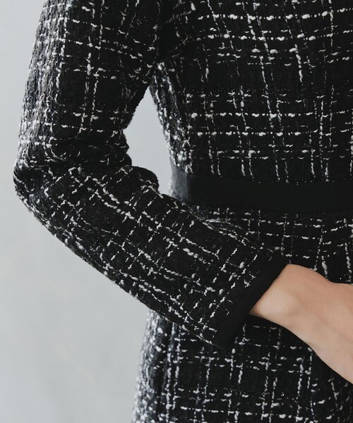 Tiaclasse（ティアクラッセ）の「配色ツイードワンピース（ワンピース・レディース・オフホワイト/ブラック/ベージュ/ブラック系その他/ネイビー・S/M/L）」の6枚目の写真