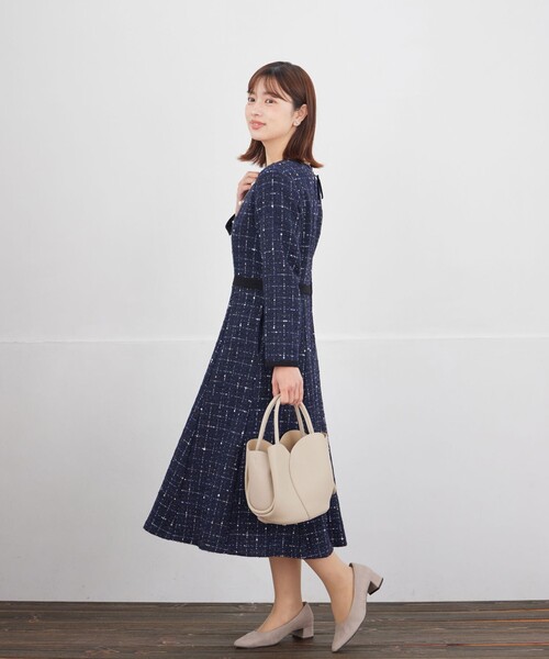 Tiaclasse（ティアクラッセ）の「配色ツイードワンピース（ワンピース・レディース・オフホワイト/ブラック/ベージュ/ブラック系その他/ネイビー・S/M/L）」の10枚目の写真