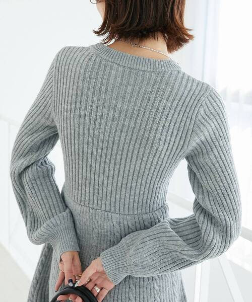 MAJESTIC LEGON（マジェスティックレゴン）の「ケーブル編みフレアニットワンピース（ワンピース・レディース・ブラック/アイボリー/ボルドー/グレー・MEDIUM）」の15枚目の写真