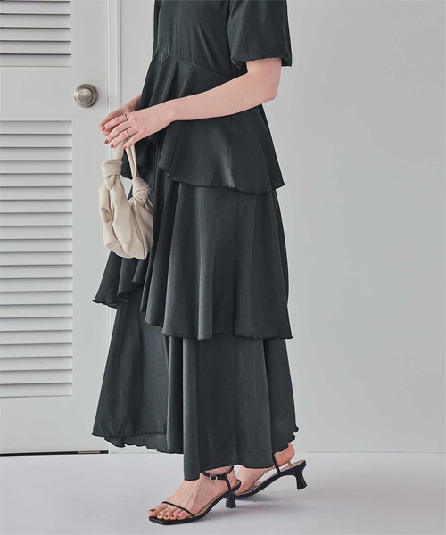 titivate（ティティベイト）の「ランダムヘムティアードワンピース（ワンピース・レディース・チャコール/ライトベージュ・SP/MT/L/M）」の4枚目の写真