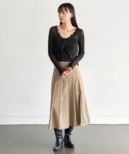 UNE MANSION（ユヌマンション）の「【UNE ORIGINAL】バックウエストゴムスリットプリーツロングスカート（スカート・レディース・ベージュ/グレー/ブラック・SMALL/MEDIUM）」の13枚目の写真