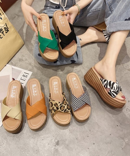 Miniministore(ミニミニストア)の「厚底サンダル ウエッジソール 韓国風(サンダル・レディース・ブラック/その他/ゼブラ/グリーン/レオパード/ベージュ/オレンジ・22.5cm/23.0cm/24.0cm/24.5cm/23.5cm)」の8枚目の写真