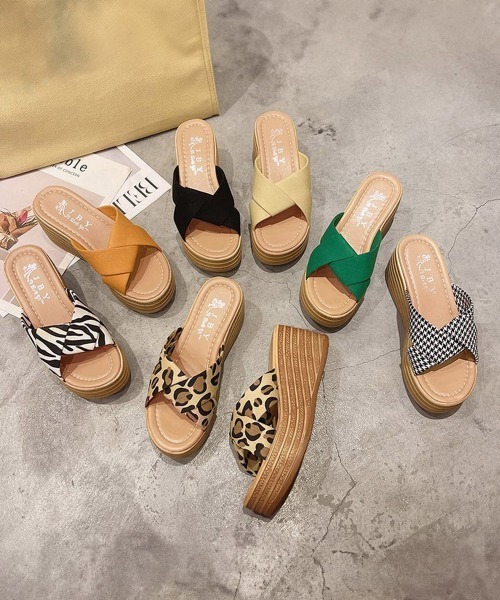 Miniministore(ミニミニストア)の「厚底サンダル ウエッジソール 韓国風(サンダル・レディース・ブラック/その他/ゼブラ/グリーン/レオパード/ベージュ/オレンジ・22.5cm/23.0cm/24.0cm/24.5cm/23.5cm)」の20枚目の写真