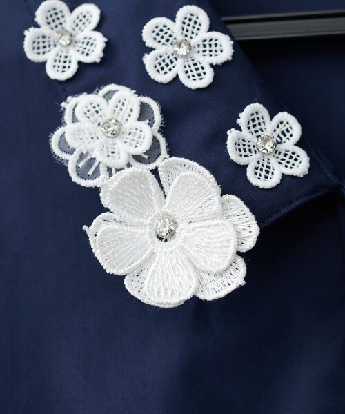 専用です！ヒスクローネ オーバーブラウス お花モチーフ アキアカネ