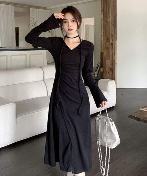 urge:(アージコロン )の「【URGE:】カシュクール風 チョーカーリボン付き 長袖 ロング丈 ワンピース(ワンピース・レディース・アイボリー/ブラック・LARGE/SMALL/MEDIUM/X-LARGE)」の3枚目の写真