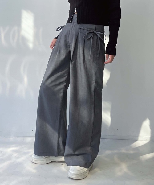 AS KNOW AS plus（アズノゥアズプラス）の「●サイドリボンワイドパンツ（スラックス・レディース・ブラック/チャコールグレー・FREE）」の19枚目の写真
